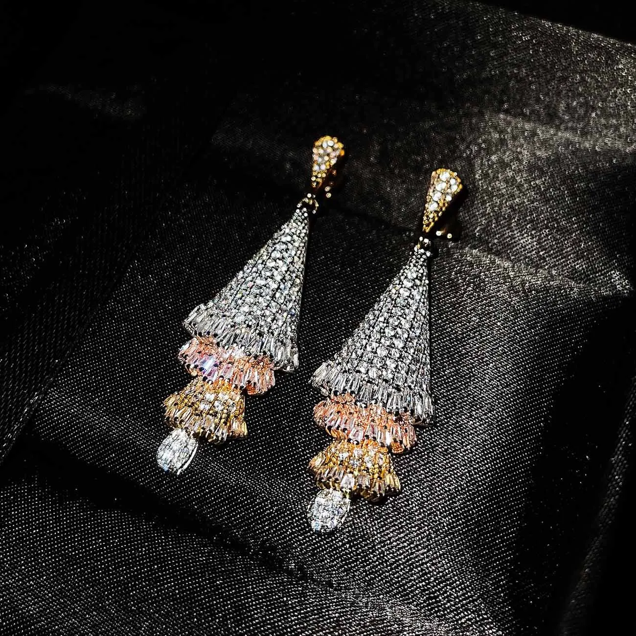 

Foydjew Fashion Luxury Micro-inlaid Zircon Three-color Stereo Skirt Drop Earrings Geometric Christmas Tree Earring For Women