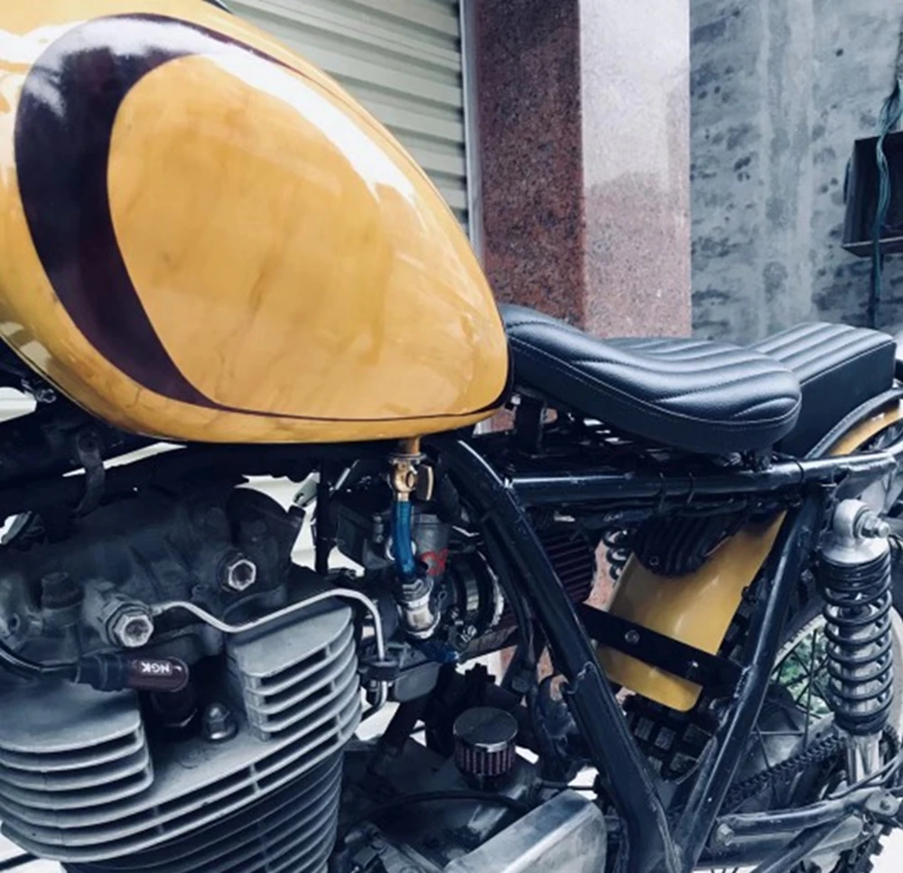 

100% Handmade Motorcycle Gas Fuel Tank For Yamaha SR400 With Oil Cap Container Motorbike Motor Can Bunkers Capacity System