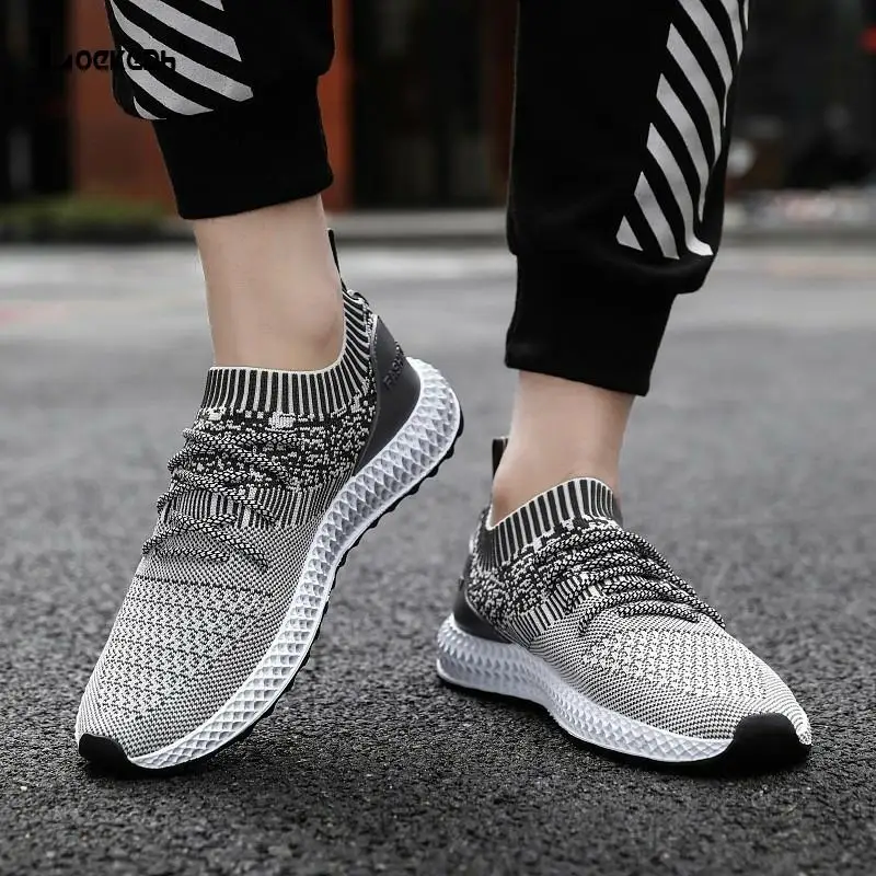 Дышащие легкие спортивные туфли прочные кроссовки для бега легкой атлетики