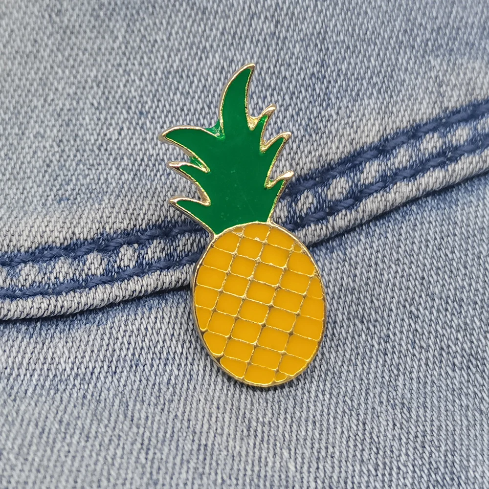 

Green Yellow Color Pineapple Brooches For Women Fashion Summer Brooch Enamel Pins Drop Shipping New 2021 Gift