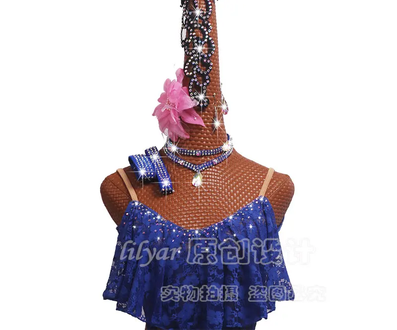 Женское платье для латиноамериканских танцев синее кружевное с бахромой Бальных