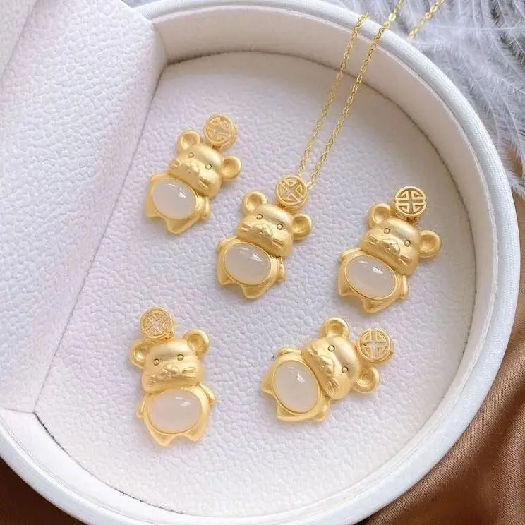 

Free Shipping New Goods S925 Sterling Silver Mouse Frosted Silver Craft Inlaid Hetian Jade Egg Noodles Hollow Lucky Mouse Fema