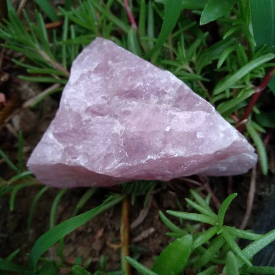 

1pc 90-100g Natural Rough Rose Quartz Crystals (Raw Specimen Healing Reiki Love Stone)