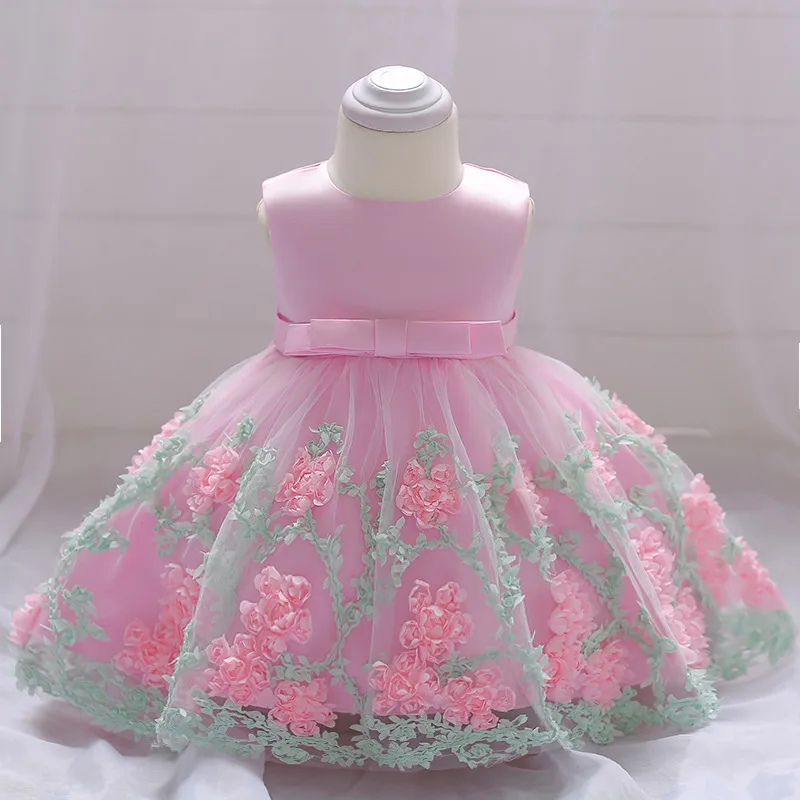 

Summer Baby Girl Round Neck Bress Three-dimensional Embroidery Dow Bress Suitable For 0-2-year-old Baby Girl Baptismal Dress