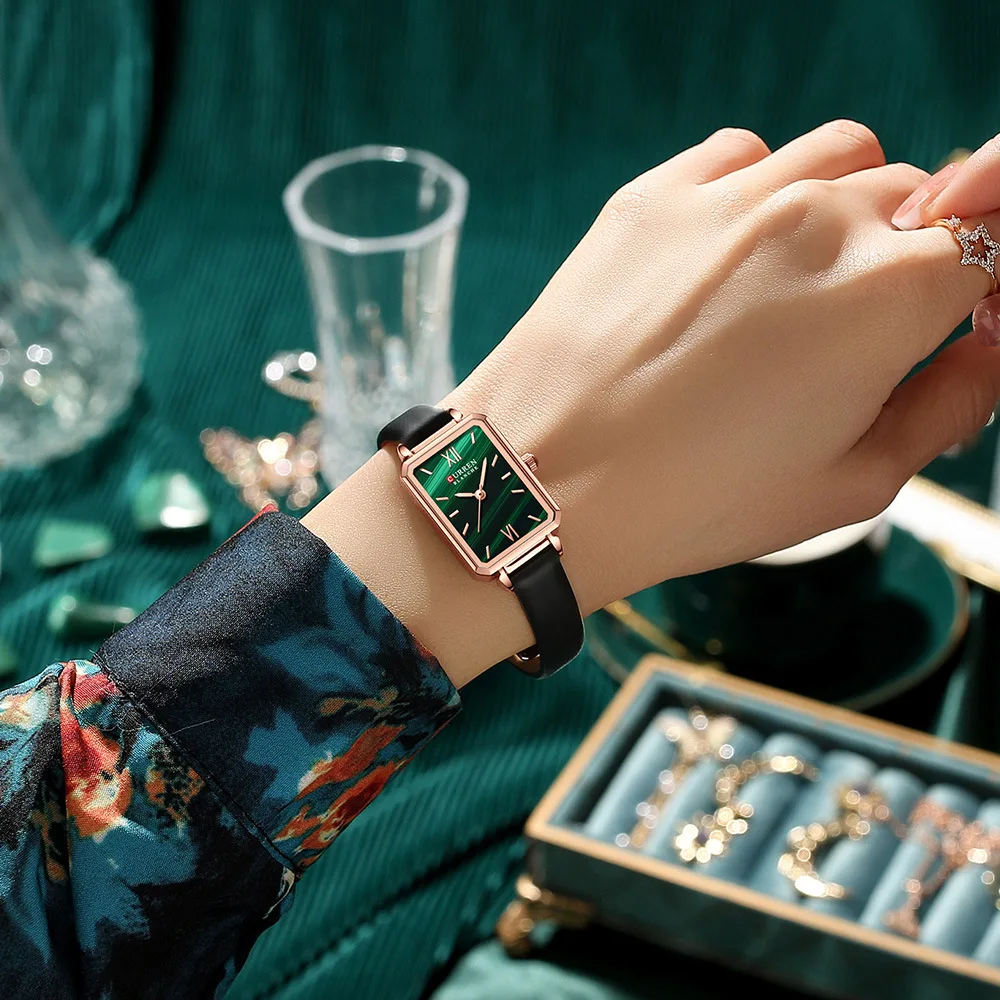 

Curren Top Brand Luxury Ladies Watch Fashion Square Leather Green Woman Quartz Watch Waterproof Female Clock Relogio 2021