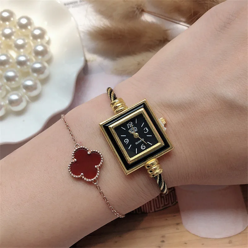 

Cussi Luxury Gold Women's Bracelet Watches Fashion Ladies Dress Watch Steel Square Quartz Wristwatches relogio feminino Clock