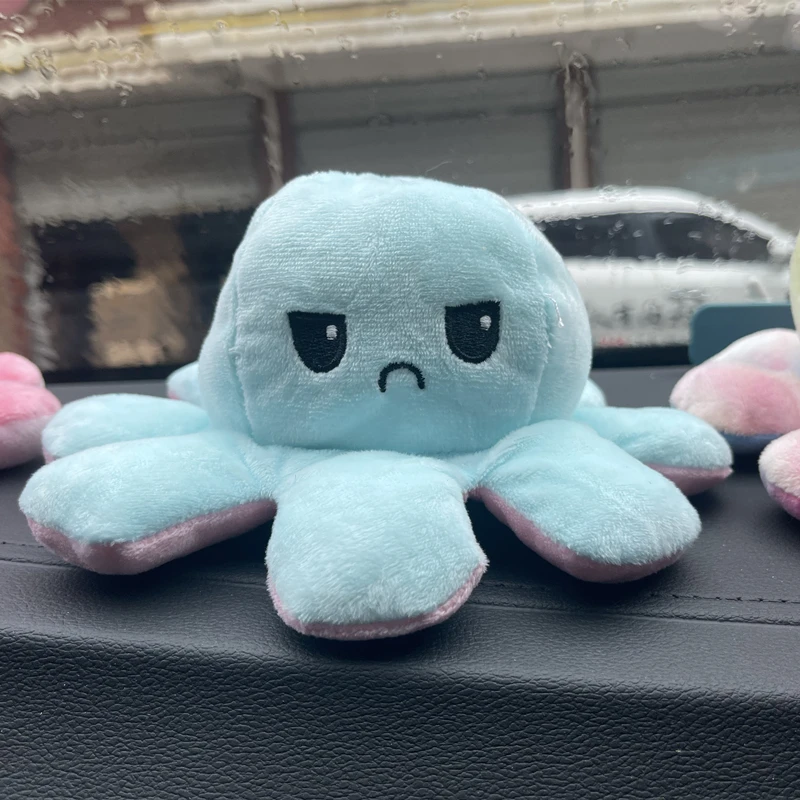 Игрушечная фигурка на приборной панели с простыми затухами лидер продаж