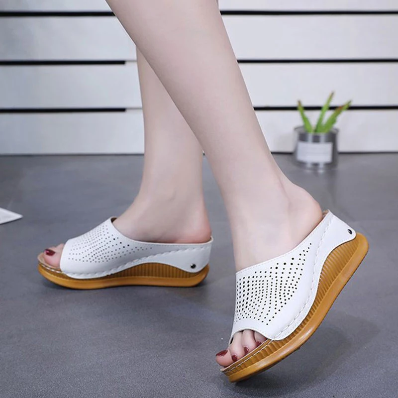 

Women's Shoes
