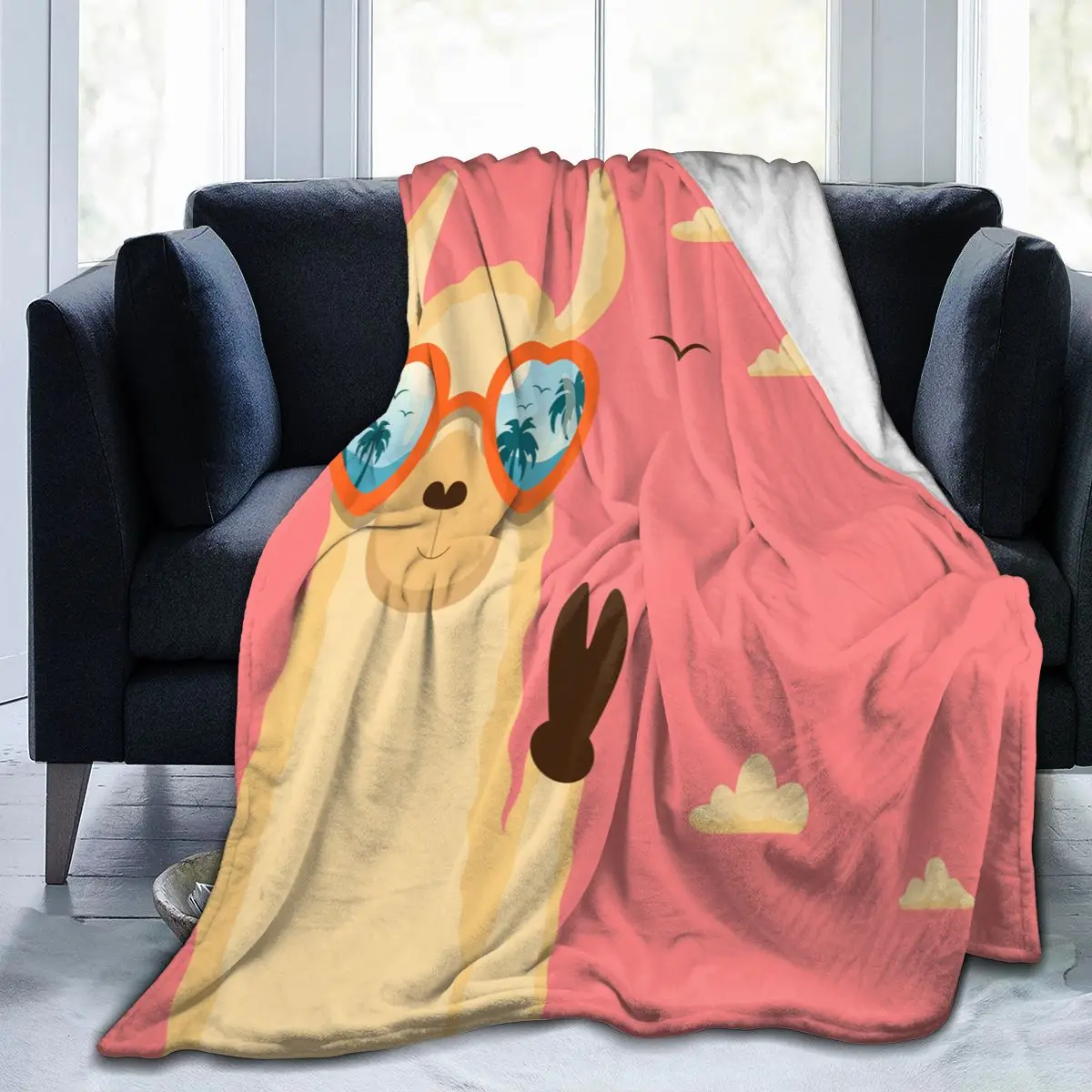 

Мягкое теплое Флисовое одеяло, зимнее покрывало в клетку для дивана в виде счастливой ламы, 3 размера, легкие тонкие фланелевые одеяла для ме...