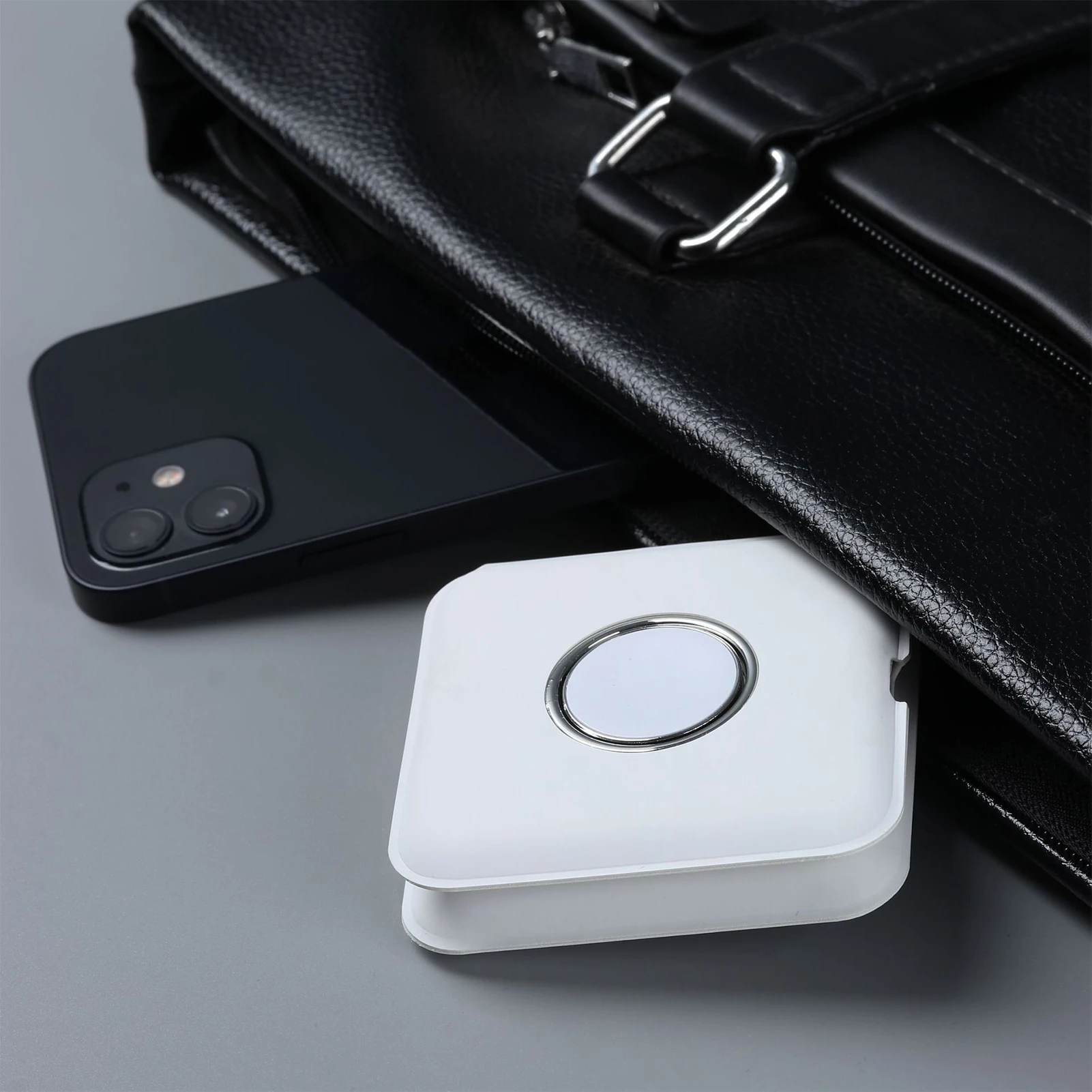 

Folding 15W Double Wireless Charger Pad For Iphone 12 Mini 12 Pro Max Fast Charging Dock Station For AirPods Apple Watch 2 3 4 5