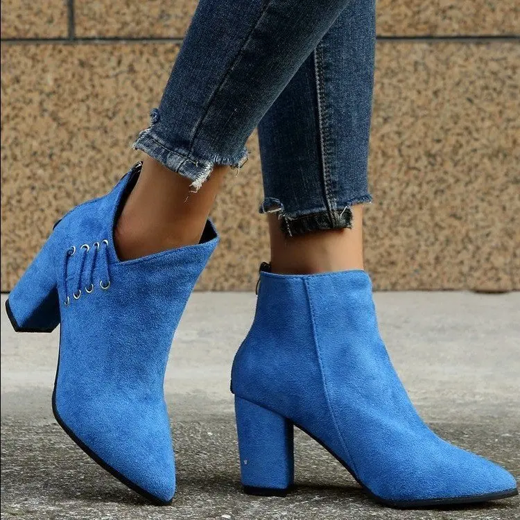 

2022 New Women's Shoes Sexy Boots Zipper Short Boots High Heels Fashion Pointed Toe Square Heel European Shoes Female Large Size