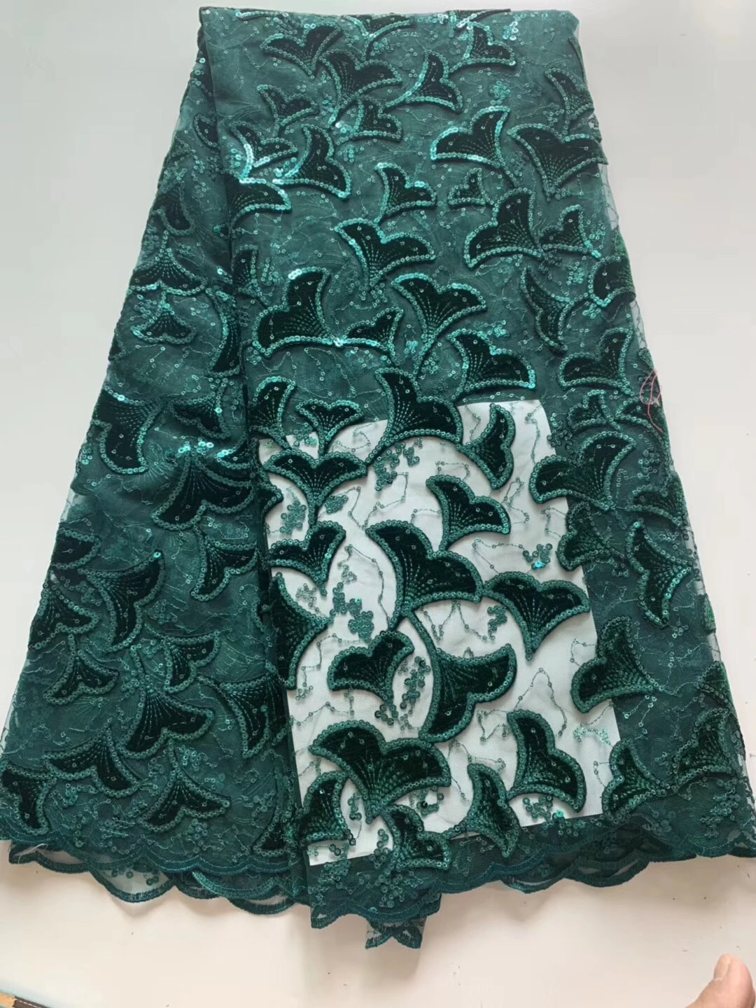 

Green French Net Lace Fabric High Quality Tulle African Lace Fabric For Wedding Nigerian Tulle Lace Material With SequinsKCD9435