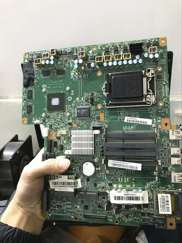 Материнская плата для Lenovo b540p 2 Гб видеокарта 4 слота памяти CIH77S Материнская плата для Lenovo b540p 2 Гб видеокарта 4 слота памяти CIH77S