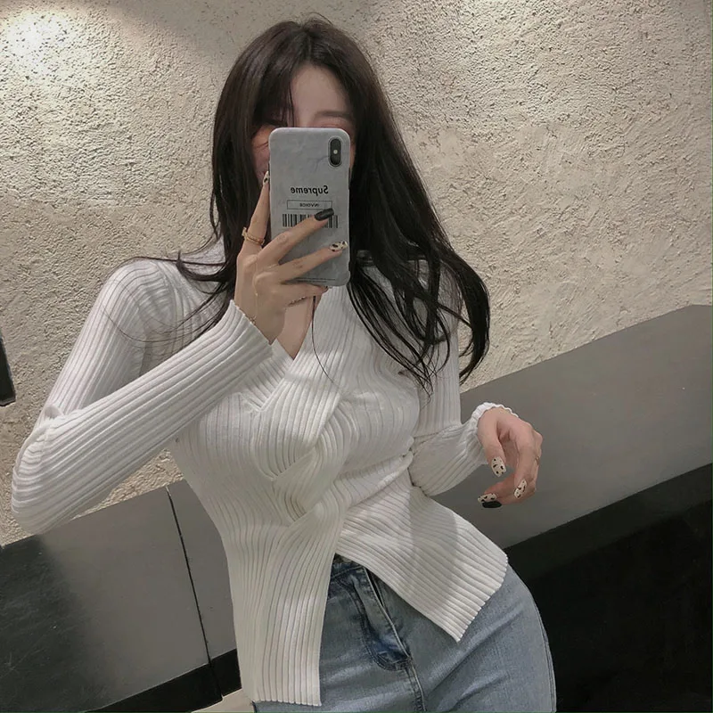 

Боди женское зимнее с V-образным вырезом и длинным рукавом