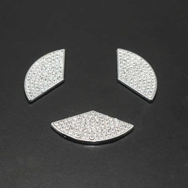 

1 Pcs Car steering wheel with diamond decoration Diameter 45/50mm Car decoration modification parts Car logo decoration