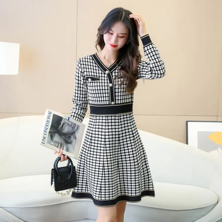

Autumn and winter new dresses women's mid-length long-sleeved base knitted sweater skirt