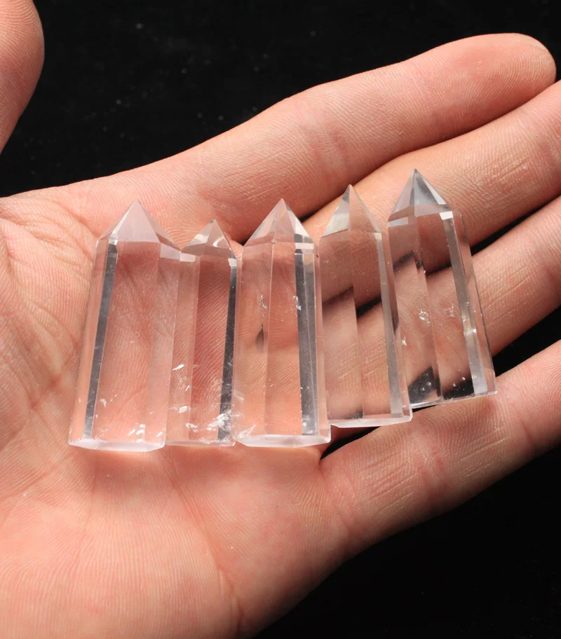 

2020 Hot Selling 1Pc 2*4cm Natural Clear Crystal Column Quartz Cute Crystal Point