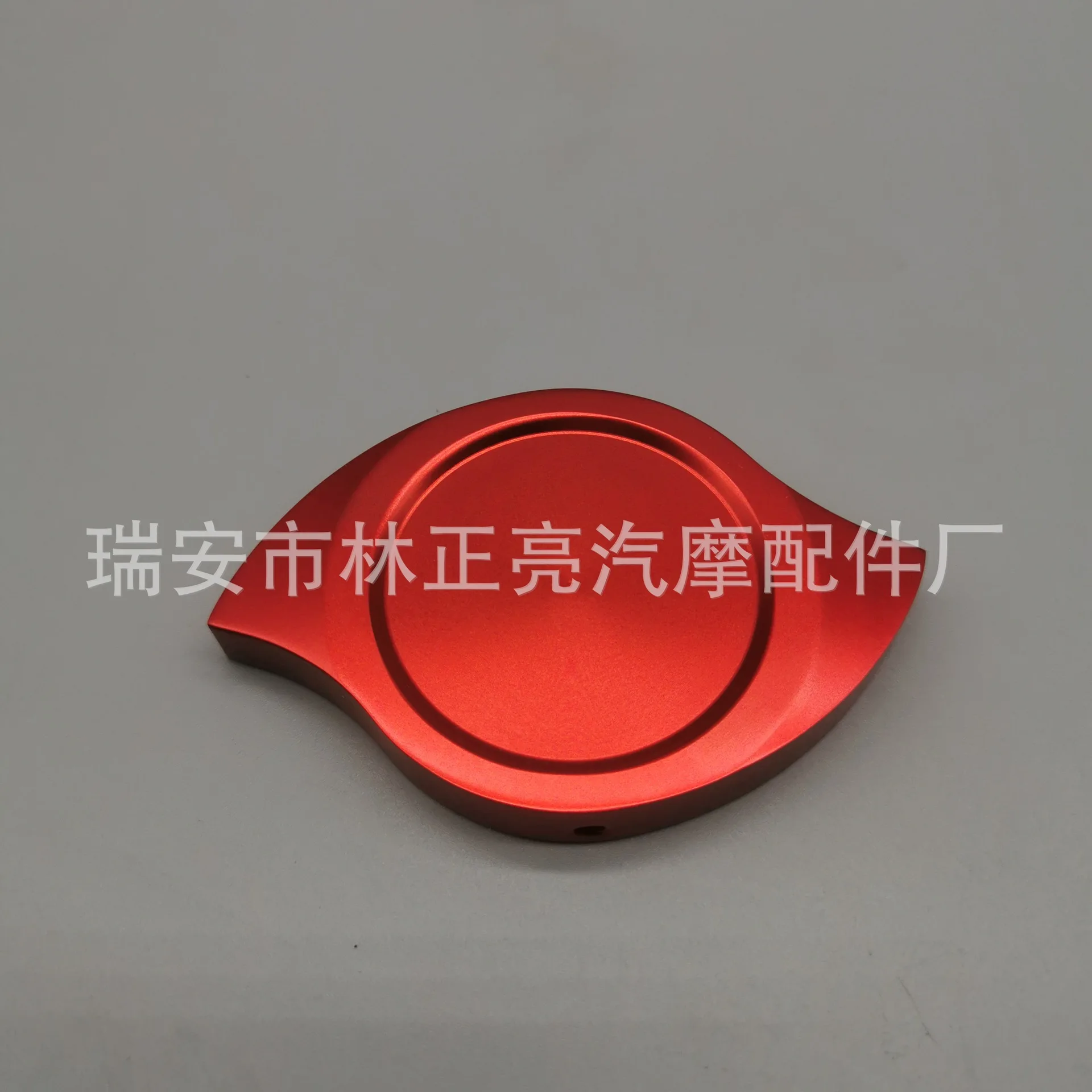 

Fit for Applicable to the third floor infinite Honda Toyota water tank cover aluminum water tank cover