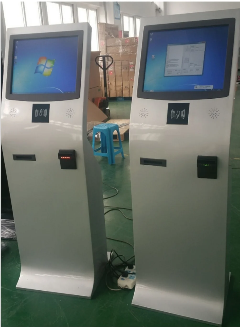 19 inch Touch Screen Interactive Kiosk with thermal printer