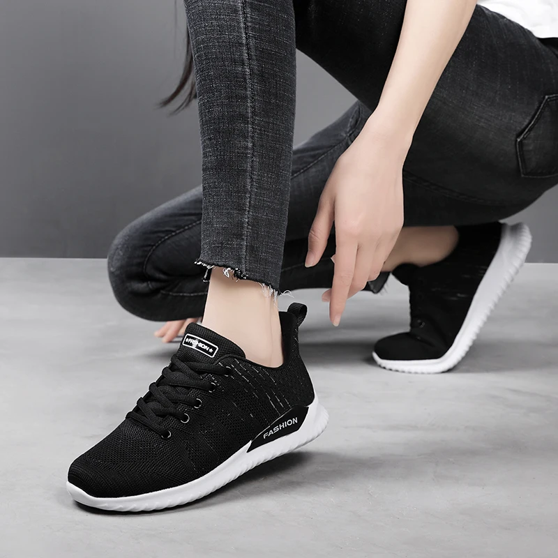 Рекламная женская обувь для бега кроссовки женские легкие эластичные вязанные