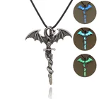 2021 винтажное светящееся ожерелье с драконом, ФЛУОРЕСЦЕНТНОЕ пони, старинное серебряное ожерелье с кулоном в темноте, для Хэллоуина, для мужчин и женщин