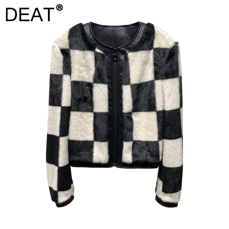 

DEAT 2021 new winter fashion women clothes round neck full sleeves fur spliced PU leather zippers jacket short WT21201L