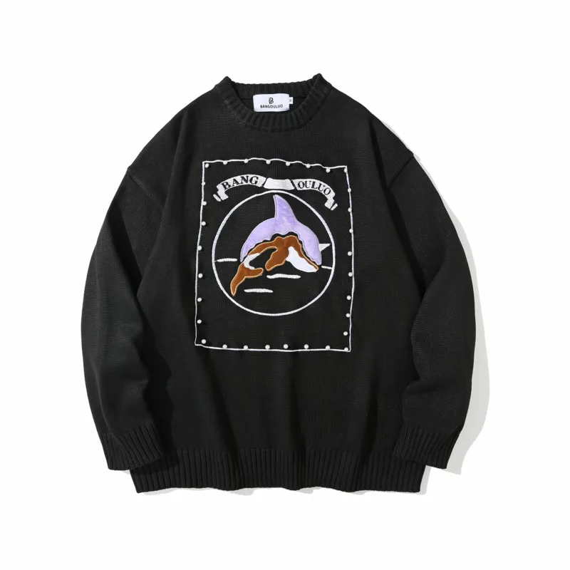 

Свитер Мужской трикотажный с круглым вырезом и вышивкой бисером