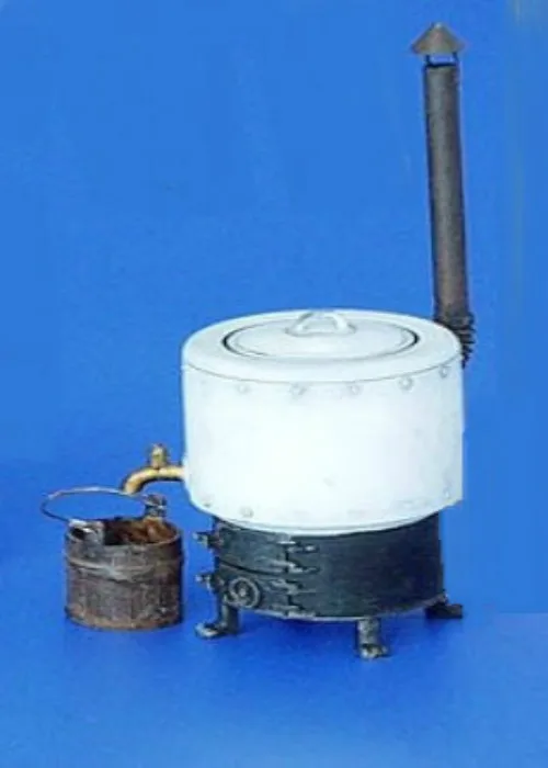 

1:35 scale die-cast resin war scene model resin soldier military camp production machine assembly model including stickers