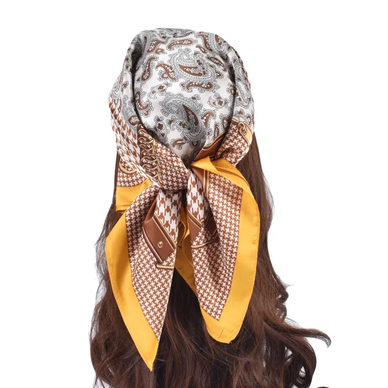 

Хиджаб с рисунком «гусиные лапки», 70x70 см