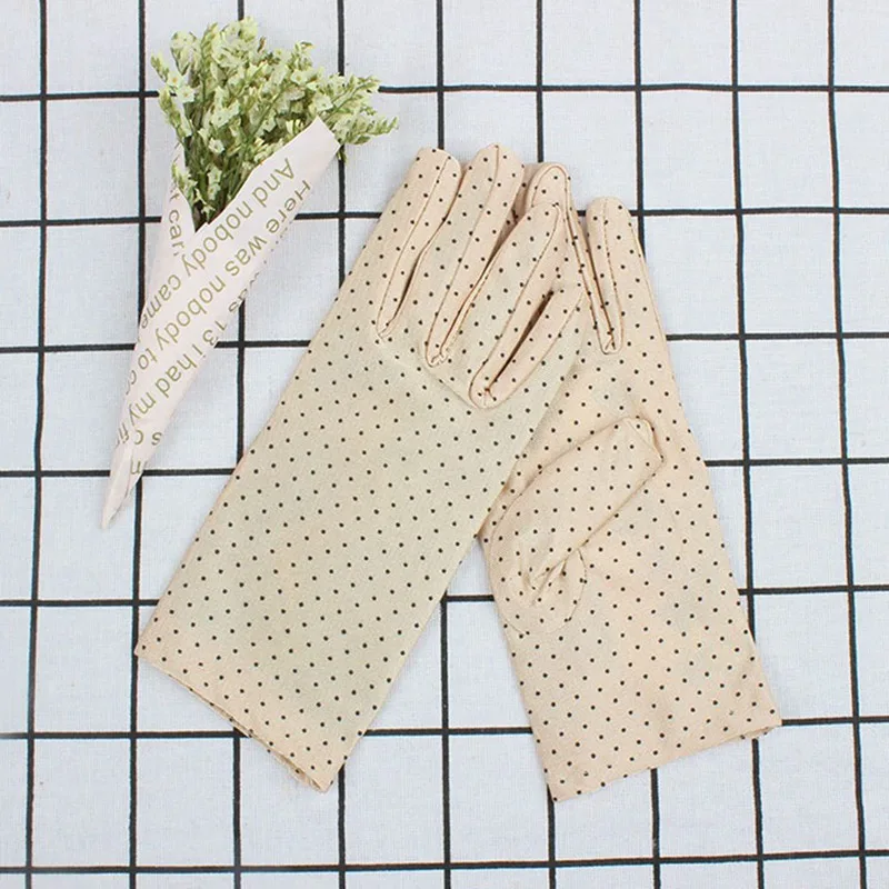 

1 Pair New Fashion Sun Protection Wrist Gloves Dot Elastic Mittens Lady Gloves Knitted Fabric Vintage Mittens For Drive Shopping