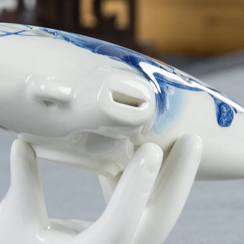 

Blue and White Porcelain Material Alto C 6 Hole Large Submarine Ocarina