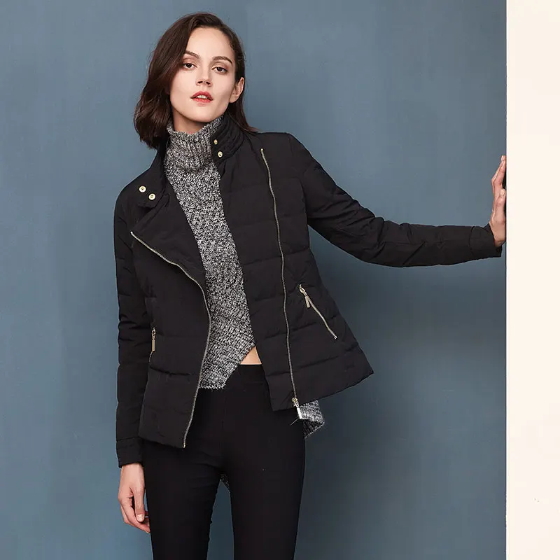 Модная женская мотоциклетная куртка на молнии короткая 90% пуховая белом утином