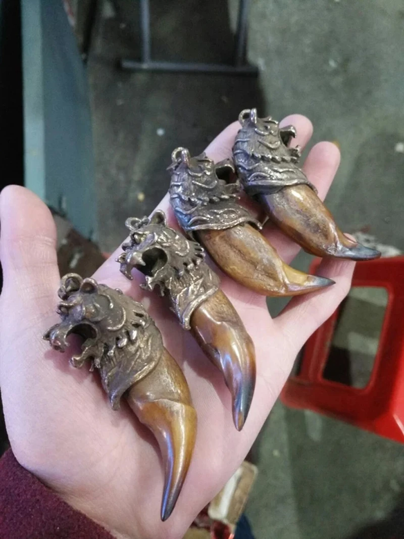 

Подвеска-амулет «зуб» из тибетского серебра, 1 шт.