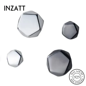 Женские серьги-гвоздики из серебра 925 пробы с геометрическим рисунком