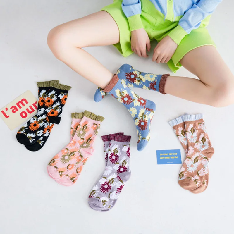 

High Quality Retro Embroidery Print Women Cotton Socks For Funny Cute Gifts Compression Casual Woman Thickened Warmth Socks