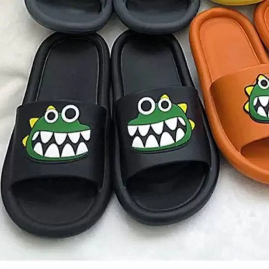 

Slippers men's summer antiskid fashion home flip flop men's thick soled Summer Boys' trend cool slippers indoor and outdoor wear