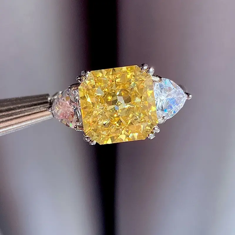 

Jazaz Fine 100% 925 Sterling Silver Spark Topza High Carbon Diamond Wedding Rings Women Lady Anniversary Party Wholesale B0767