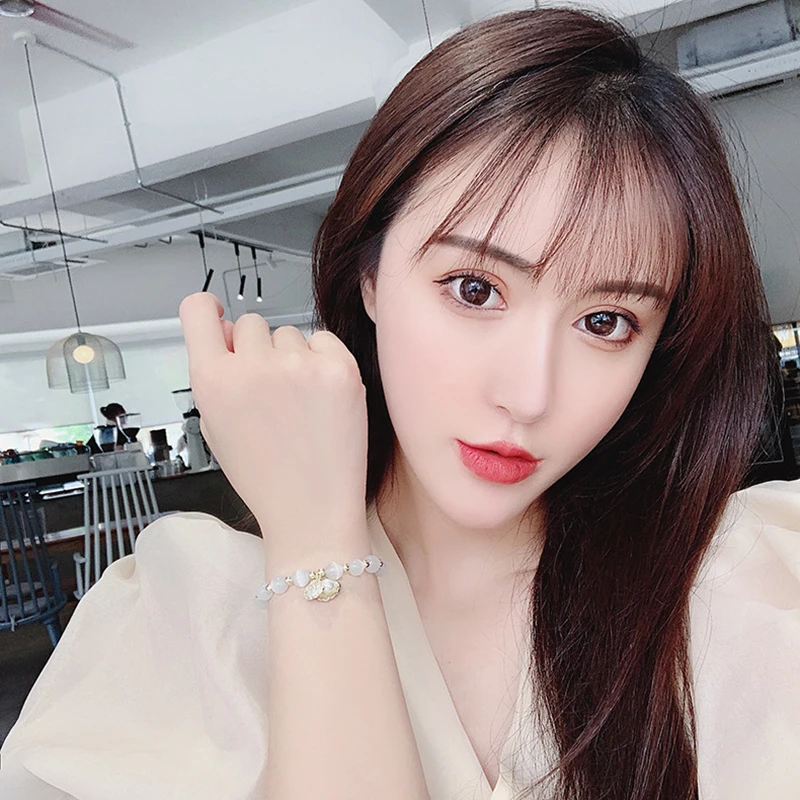 

Korean version of opal womens bracelet simple and cold wind slightly inlaid zircon shell bracelet for women cuff jewelry present