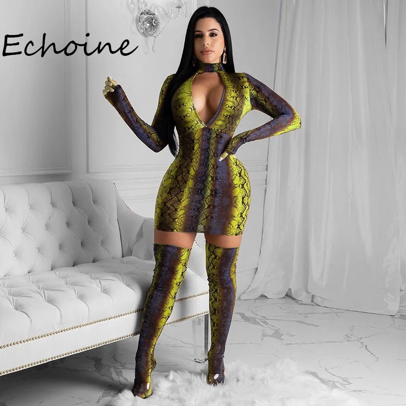 Весеннее женское платье с принтом змеи и глубоким v образным вырезом мини длинным