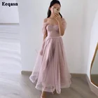 Eeqasn розовое платье средней длины для подружки невесты с открытыми плечами