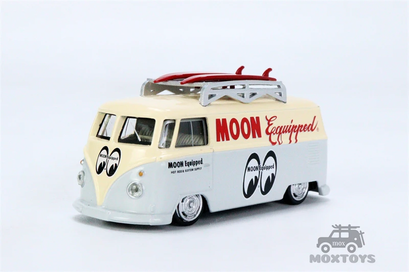 Tarmac Works x Schuco 1:64 VW Tipo II T1 Panel Van Mooneyes con RoofRack y tabla de surf modelo de coche fundido a presi&oacute;n-1