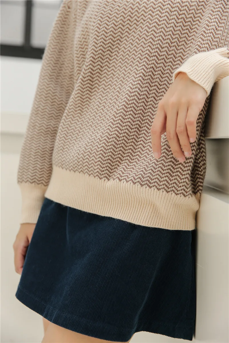 Женский свитер пуловер в полоску с высоким воротом имитация двух частей модный