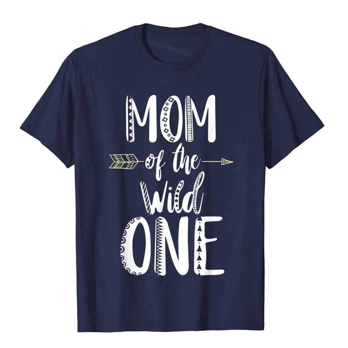 Футболка с надписью Mom Of The Wild One |