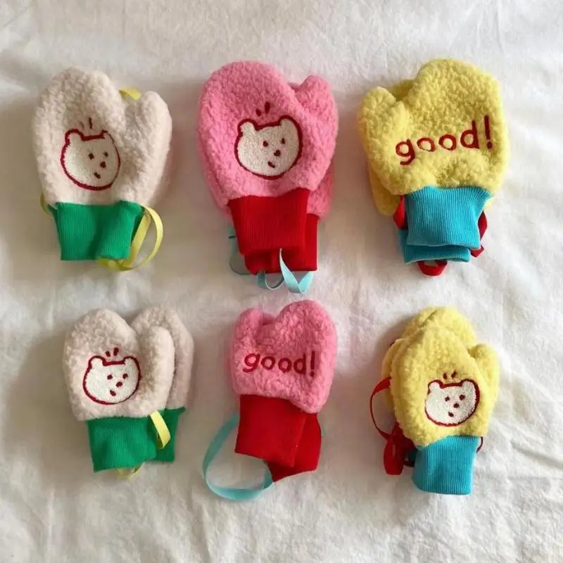 

2022 зимние детские перчатки, толстые флисовые перчатки с рисунком, сохраняющие тепло, с лямкой на шее, для детей ясельного возраста, для занят...