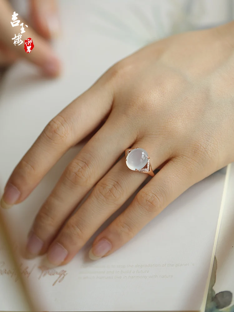 

Jizulou Yucui Myanmar Natural a Cargo Ice-like Emerald Egg Noodle Ring 18K Rose Gold Inlaid Diamond Women's Ring