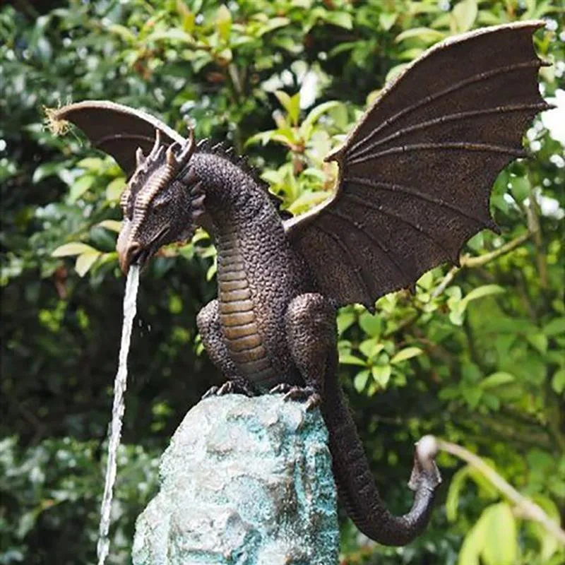 

Simulation Spray Water Dragon Garden Decoration Garden Resin Sculpture Flying Dragon Statue Decoration 33*30*21CM