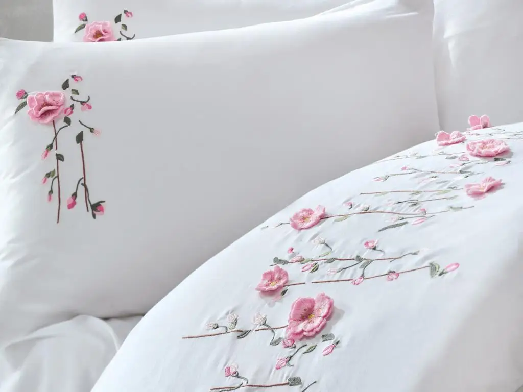 

Cottonbox 3D Embroidered Satin Double Bed Duvet cover set Perla White