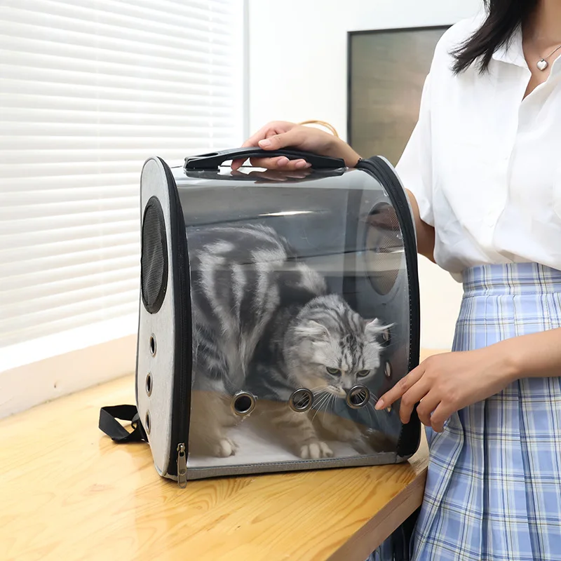 

Breathable Pet Cat Carrier Backpack Large Capacity Cat Dogs Carrying Bag Folding Pet Chest Portable Outdoor Travel Pets Carrier