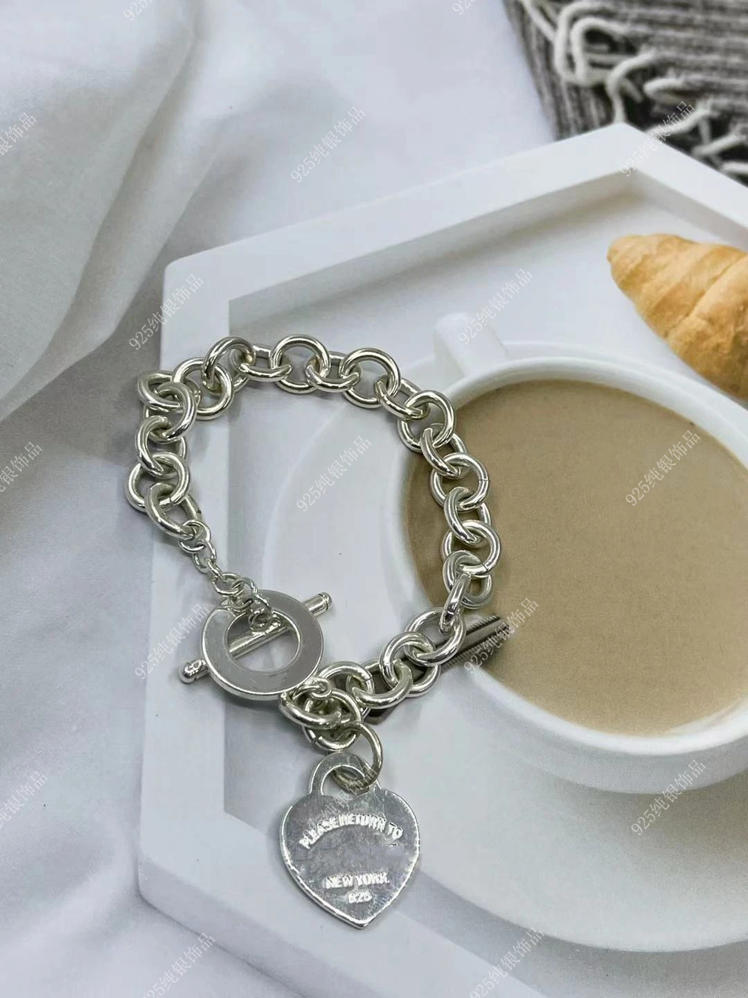 

Men and women bracelet holiday gift S925 pure silver classic trend