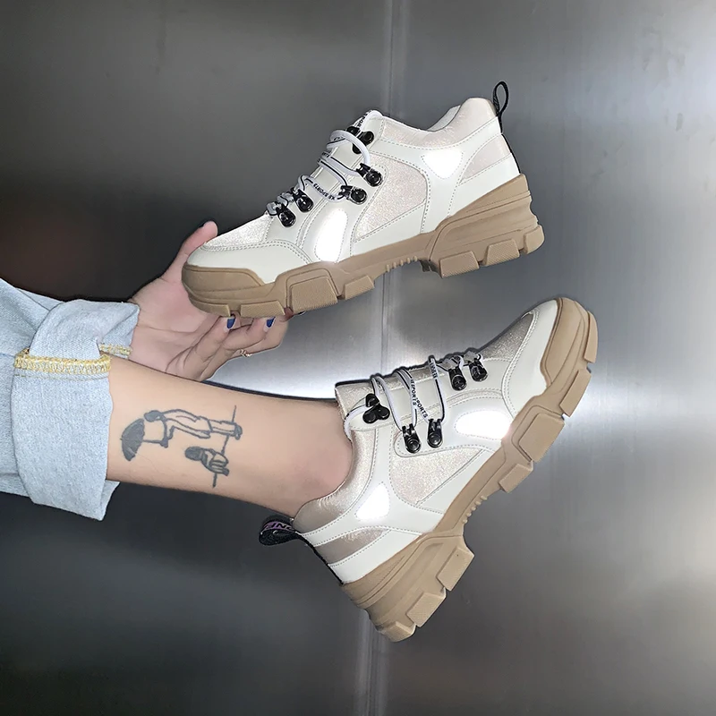 Женская дышащая светящаяся обувь для бега легкая прогулочная удобные спортивные